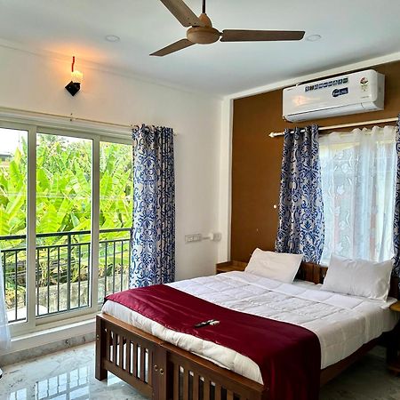 Hotel M M Residency Kochi Exterior foto